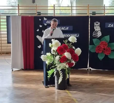 Dzień Edukacji Narodowej w Gminie Adamów – Wójt nagrodził nauczycieli