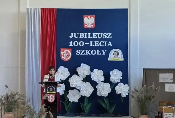 Wandów: jubileusz 100-lecia Szkoły Podstawowej im. Mikołaja Kopernika