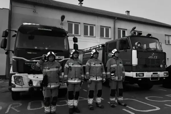 Hołd strażaków z OSP Wojcieszków dla kolegów poległych w Nisku
