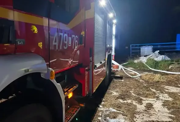 Pożar budynku gospodarczego w Józefowie Dużym – akcja strażaków