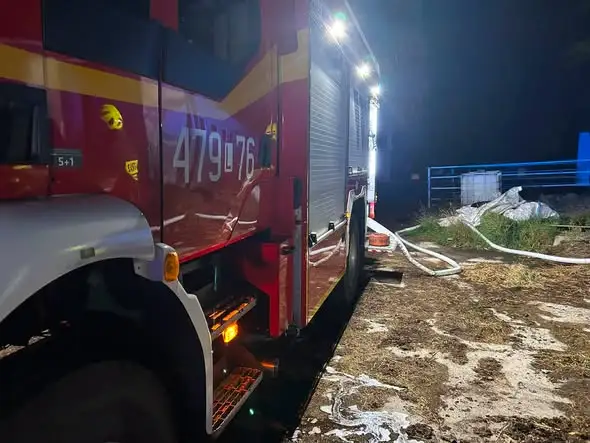 Pożar budynku gospodarczego w Józefowie Dużym – akcja strażaków