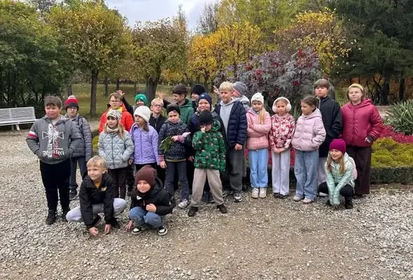 Uczniowie klas 1–3 z Serokomli odkrywali Lublin – muzeum, kino i wspólna przygoda